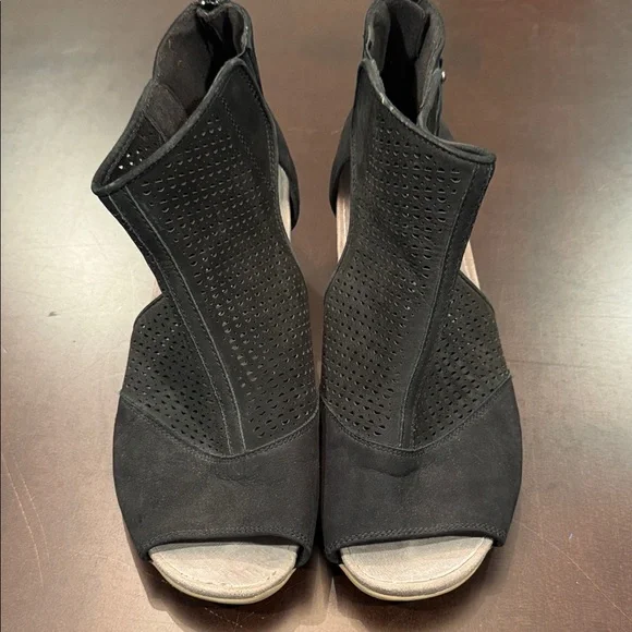 Earth Black Peep-Toe Perforated Boots - Picture 1 of 4